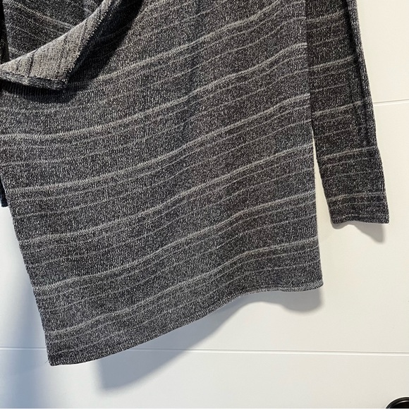 Volcom | Open Sweater - Picture 6 of 15